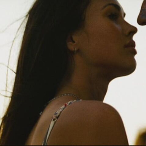File:Rotf-mikaela-film-2.jpg
