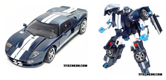 File:AlternatorsMirage toy.jpg