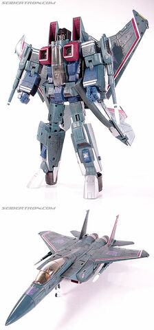 File:MasterpieceStarscream toy.jpg