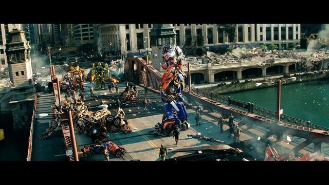 File:Dotm-autobots-film-chicago-final.jpg