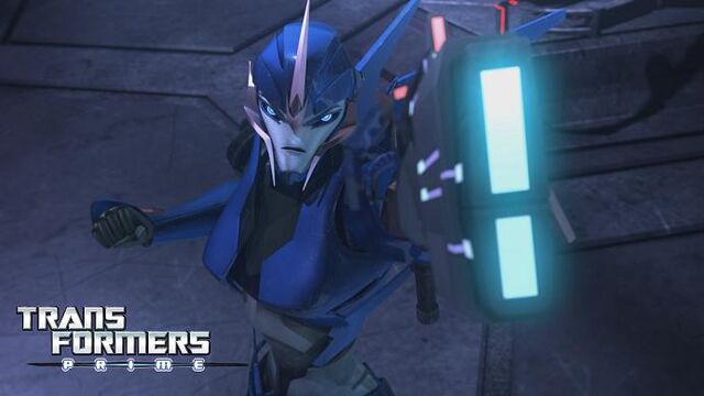 File:Prime-arcee-s01e**-blaster.jpg