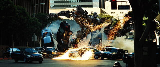 File:Transformers starscream 2007.jpg