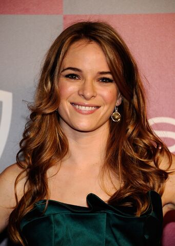 File:Danielle Panabaker.jpg