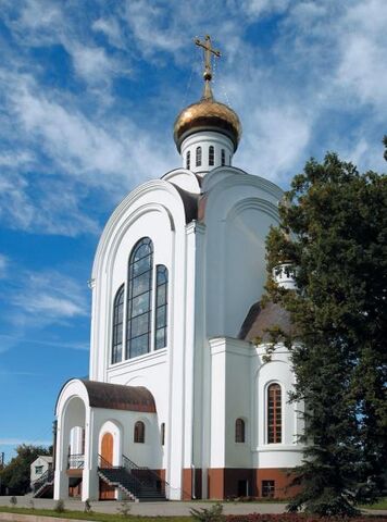 File:Cathedral of Saint Sergyi in Kharkiv, Ukraine.jpg