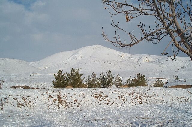 File:Snow covered Hanna Hill.jpg