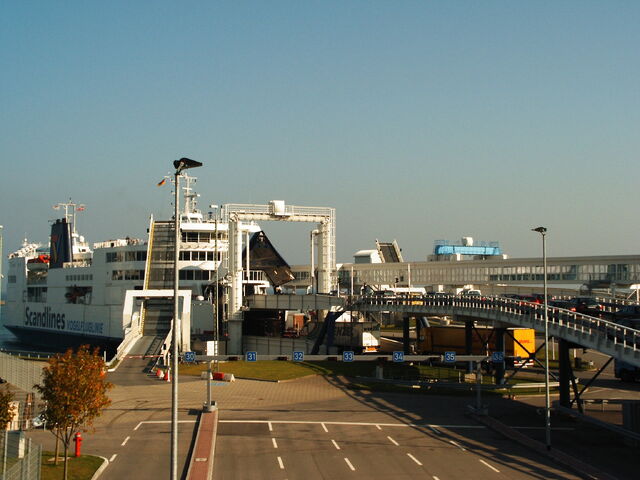 File:Fehmarn Puttgarden.jpg