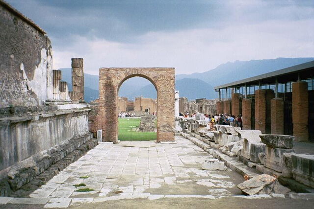 File:Pompeii1.jpg