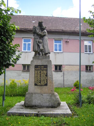 File:Hartmanice3.jpg