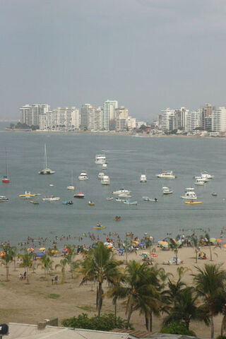 File:Salinasecuador.jpg