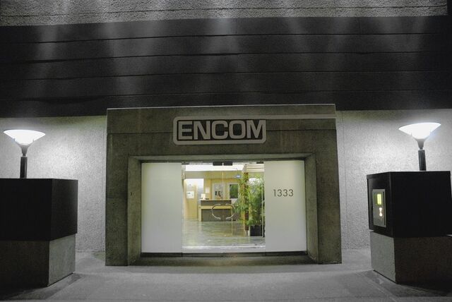 Archivo:Encom front.jpg