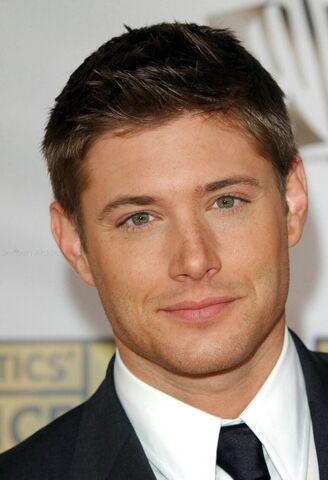 File:Jensen ackles 69.jpg