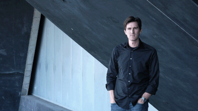 File:Kosinski.gif