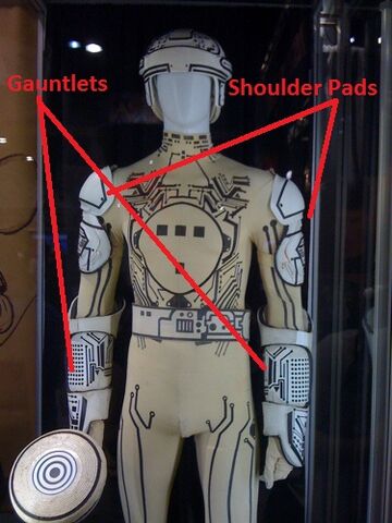 File:TRON Original Armor.jpg