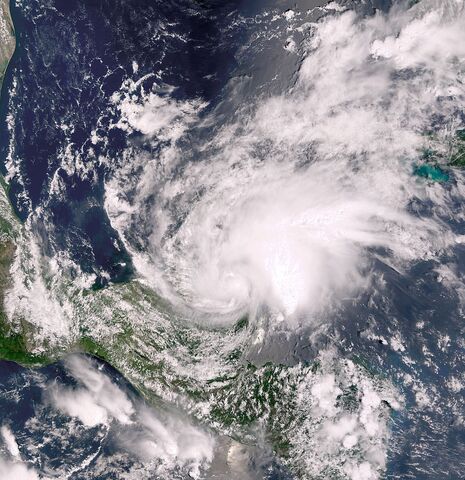 File:800px-Tropical Storm Chantal aug 21 2001 1645Z.jpg