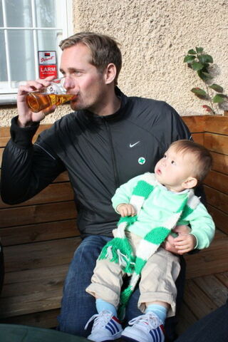 File:EricBab beer.jpg