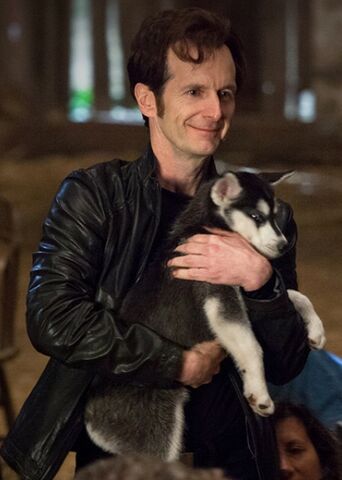 File:Russell5X09.jpg