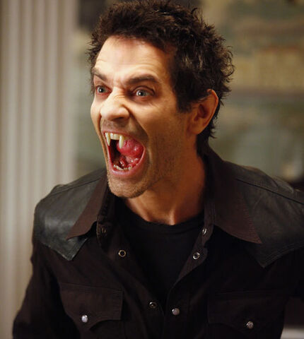 File:Fangss.jpg