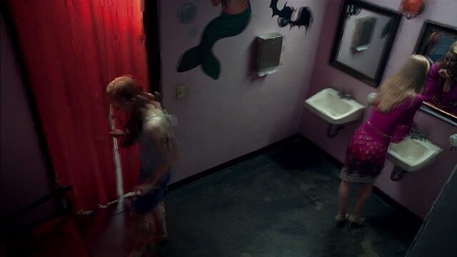 File:BathroomFangtasia.jpg
