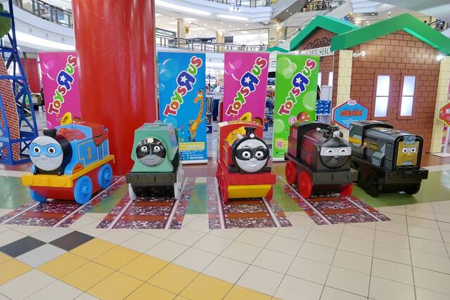 File:MiniandMightyMalaysiaTour2.jpg