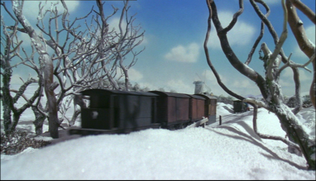 File:It'sOnlySnow32.png