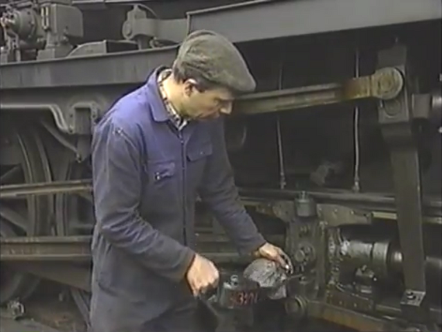 File:HelloThomasandJames110.png