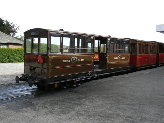 File:TalyllynCoach17.jpg