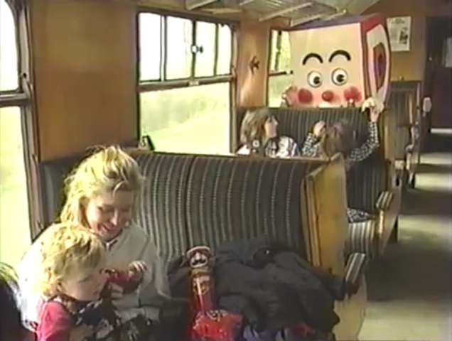 File:HelloThomasandJames63.png