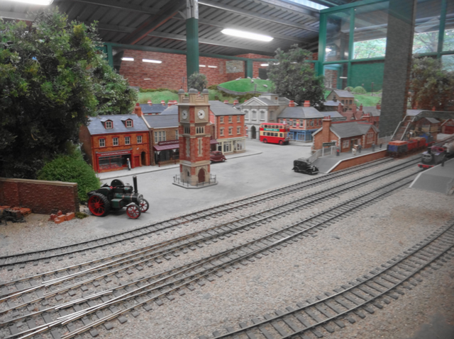 File:ThomasandFriendsExhibitionSept152011 3.png