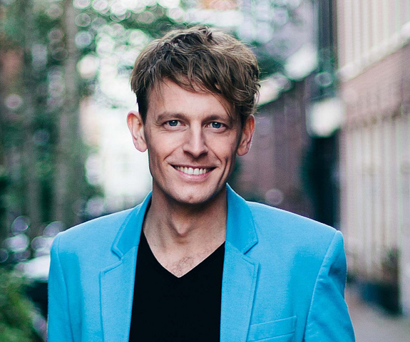 File:BarryBeijer.png