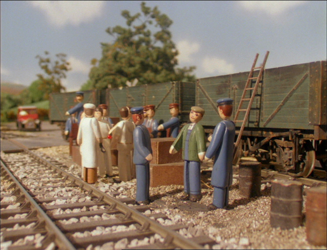 File:TrainStopsPlay65.png