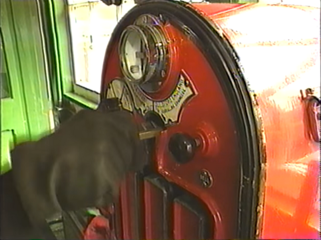 File:HelloThomasandJames45.png