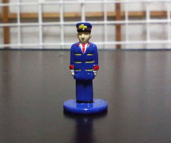 File:CapsulePlarailMrConductor.jpg