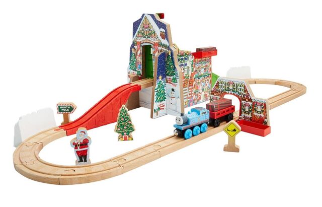 File:WoodenRailwaySantasWorkshopExpressSet.jpg