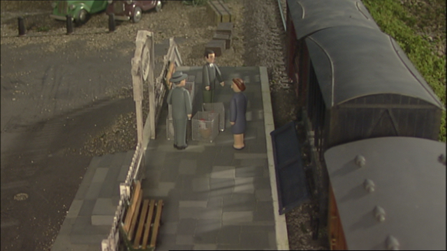 File:ChickensToSchool57.png