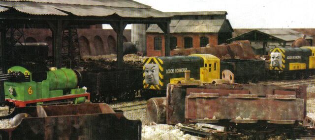 File:MiddleEngine11.jpg