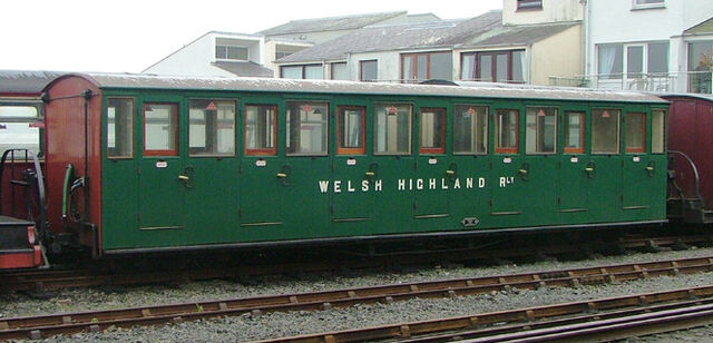 File:MidSodorRailwayCoachBasis3.jpg