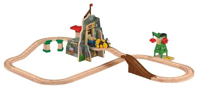 File:WoodenRailwayTreasureattheMineFigure8Set.jpg