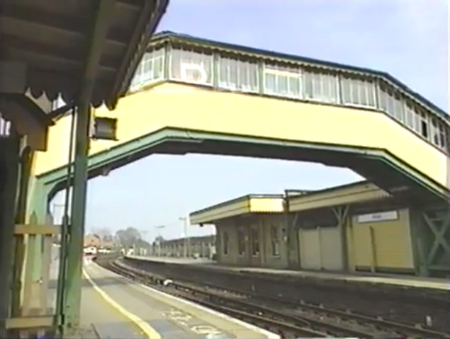 File:HelloThomasandJames72.png