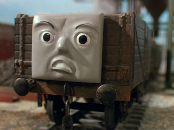 File:OliverOwnsUp34.png