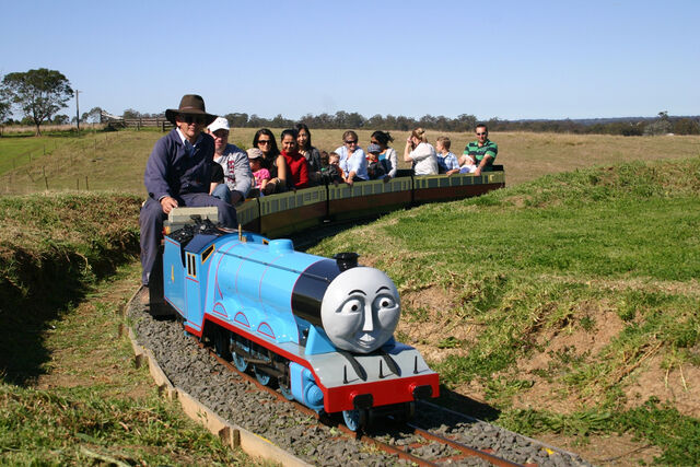 File:TheTrainShedPark10.jpg