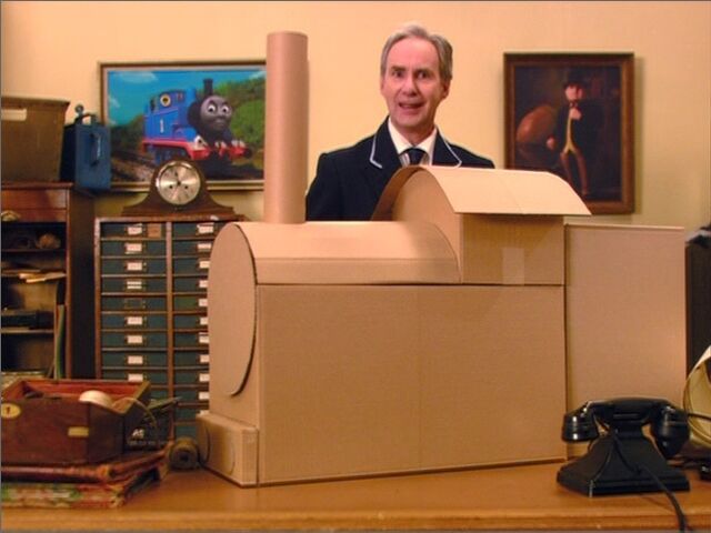 File:Cardboardsteamengine.jpg