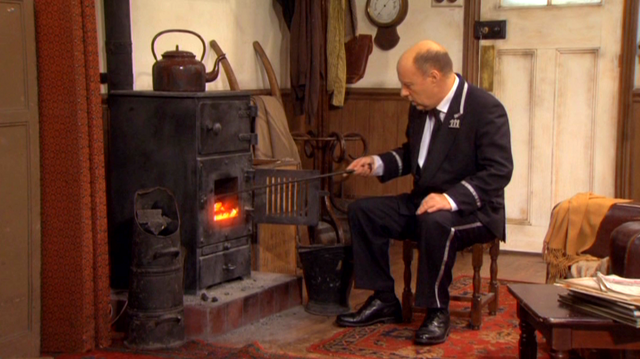 File:Mr.PerkinsisSnowedIn5.png