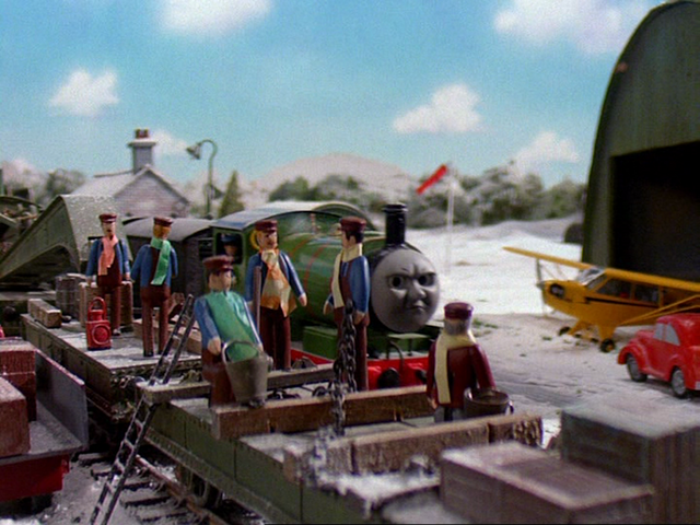 File:AScarfforPercy20.png