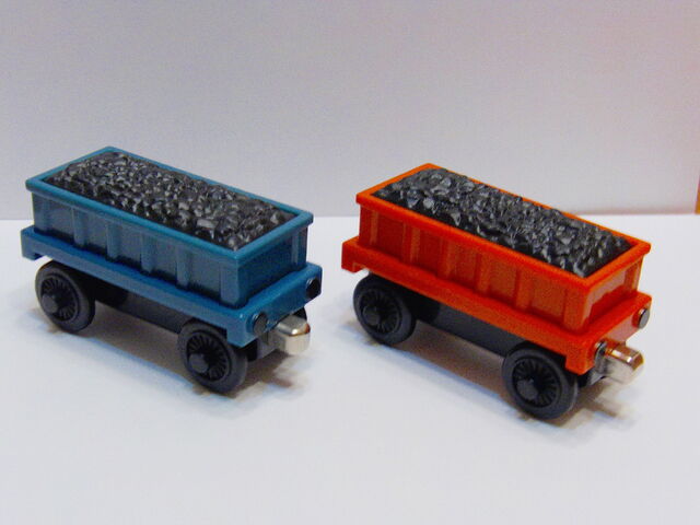 File:InteractiveLearningRailwayCoalTrucks.jpg