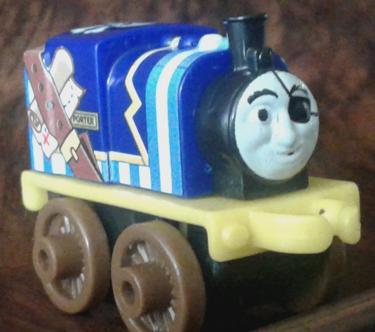 File:MinisPiratePorter.png