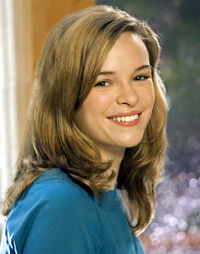 Danielle Panabaker 2