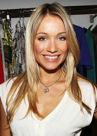 Katrina Bowden 15