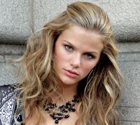 Brooklyn Decker 4