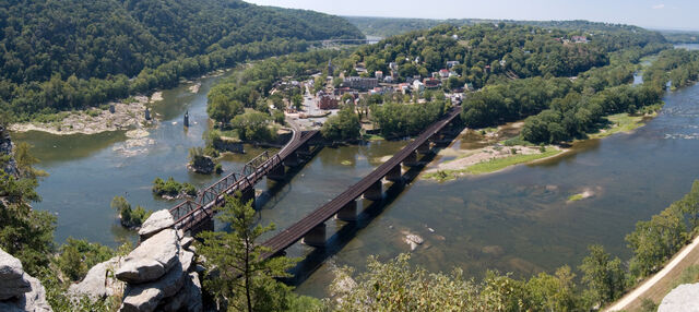 File:HarpersFerry.jpg