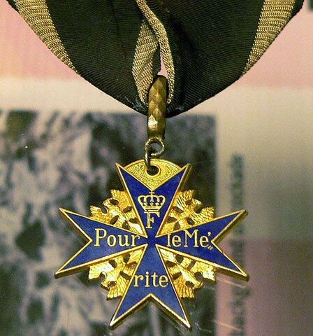 File:Pour le Mérite.jpg